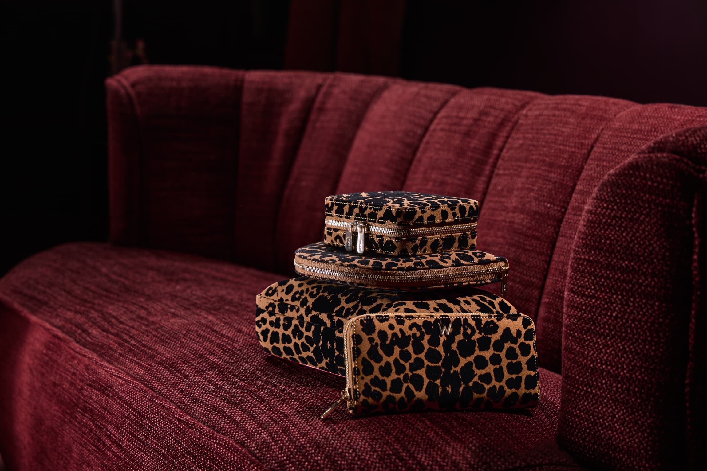 #legendgiveaway: One Wolf Savanna Leopard Print Jewelry Zip Case